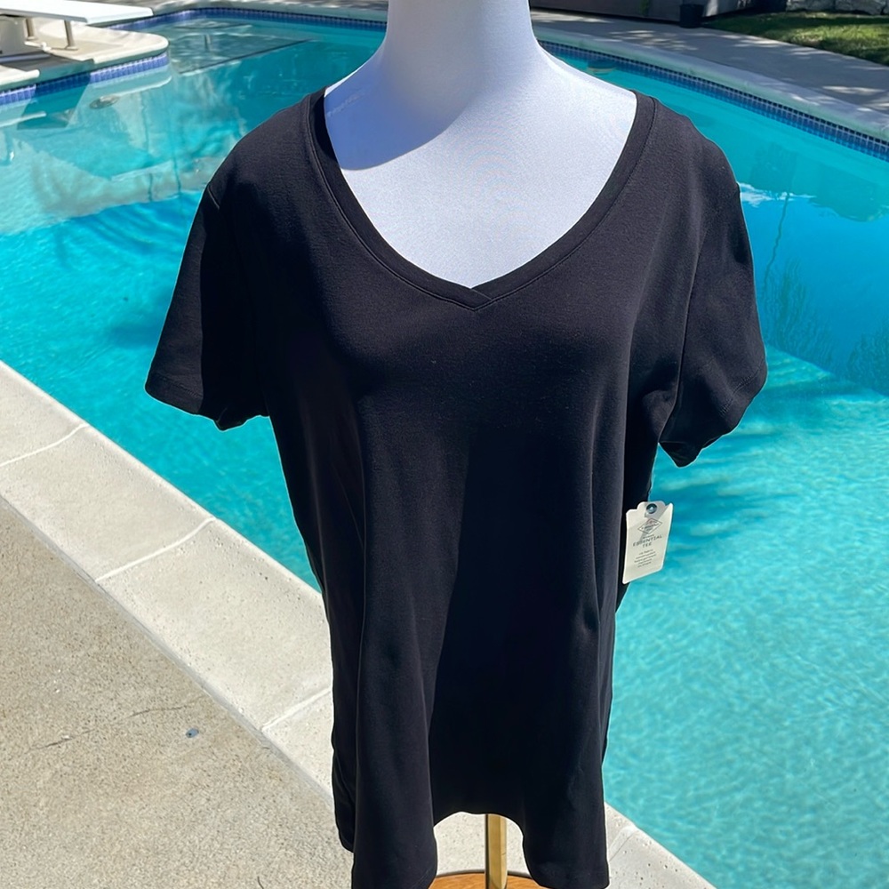 NWT | St. Johnβs Bay Essential Black T | Size 1X